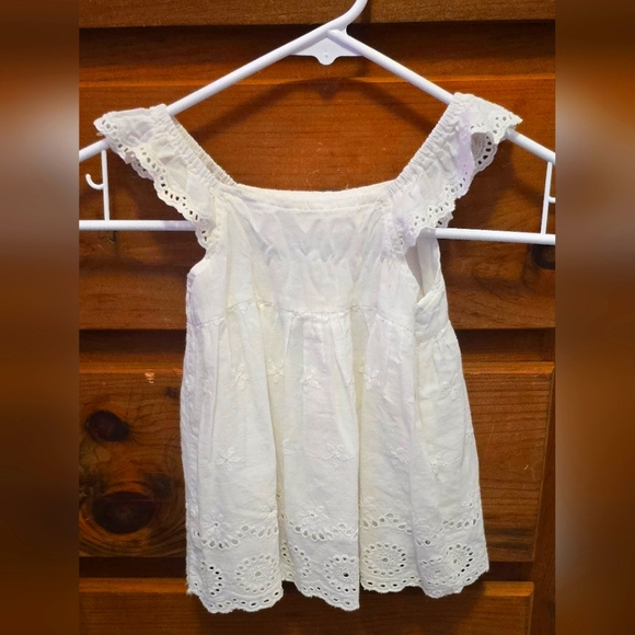 Girls 2T - Doe a deer - white blouse - Picture 2 of 3